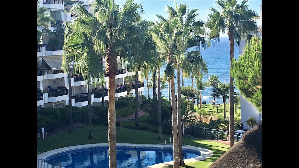 MI CAPRICHO C11 luxury apartment by the Sea