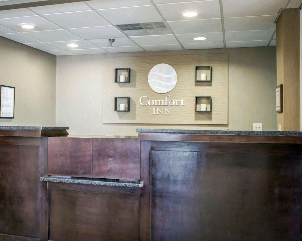 Comfort Inn & Suites Fuquay Varina view 2