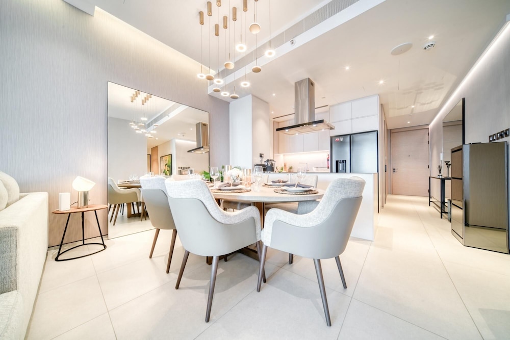 Picturesque Balcony and Beach Haven at Address JBR