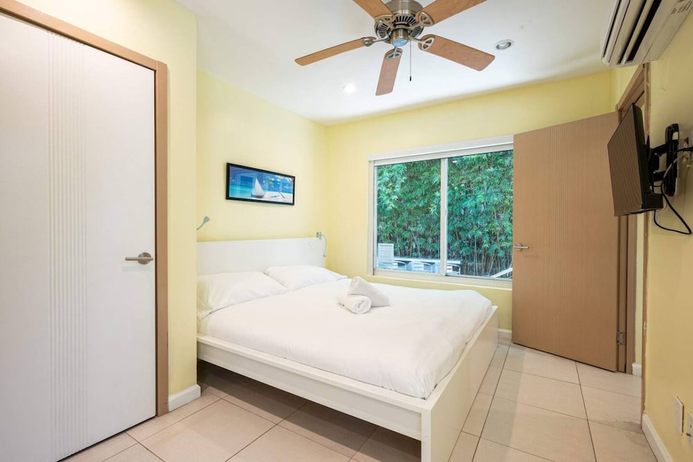 Casa Del Mar Beach Apartment Suite 1