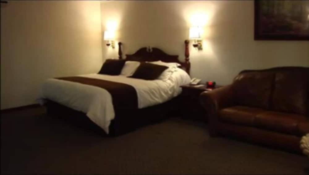 Eagle Pass Vacations - Autel Rio Inn Luxury Inns - Property Image 4