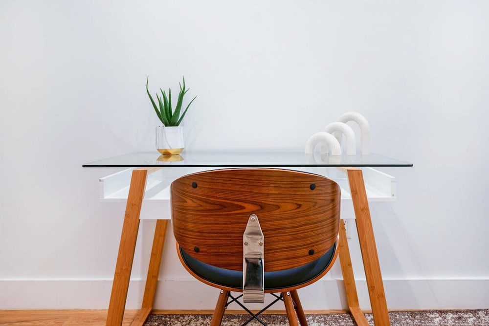 1290-7 New Renovated 2 Bedrooms in UES