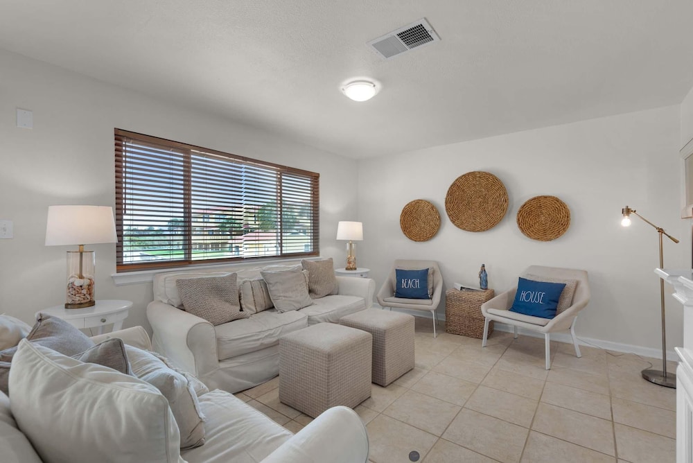 Regency Cabanas D3