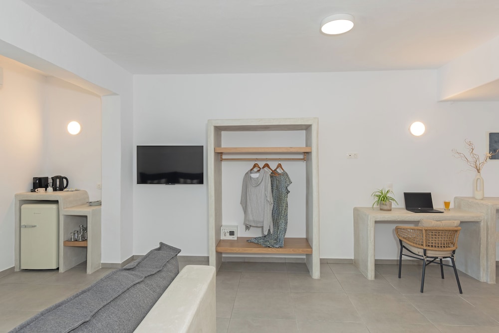 Ihthioessa Boutique Hotel - Property Image 81