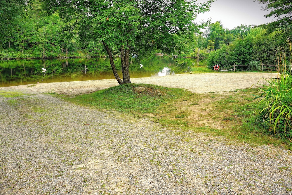 Becket Home w/ 3-season Porch: Walk to Lake Access