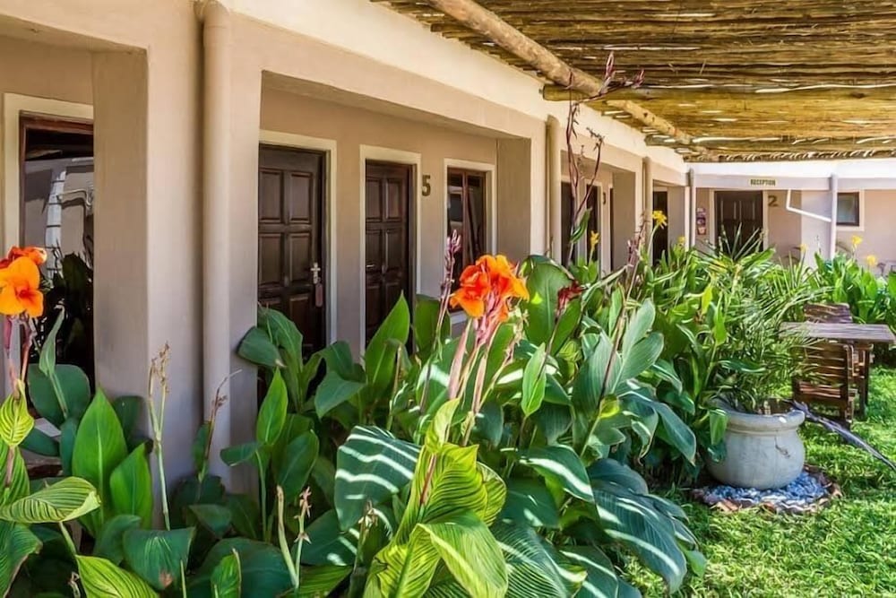 KhweeSands Inn