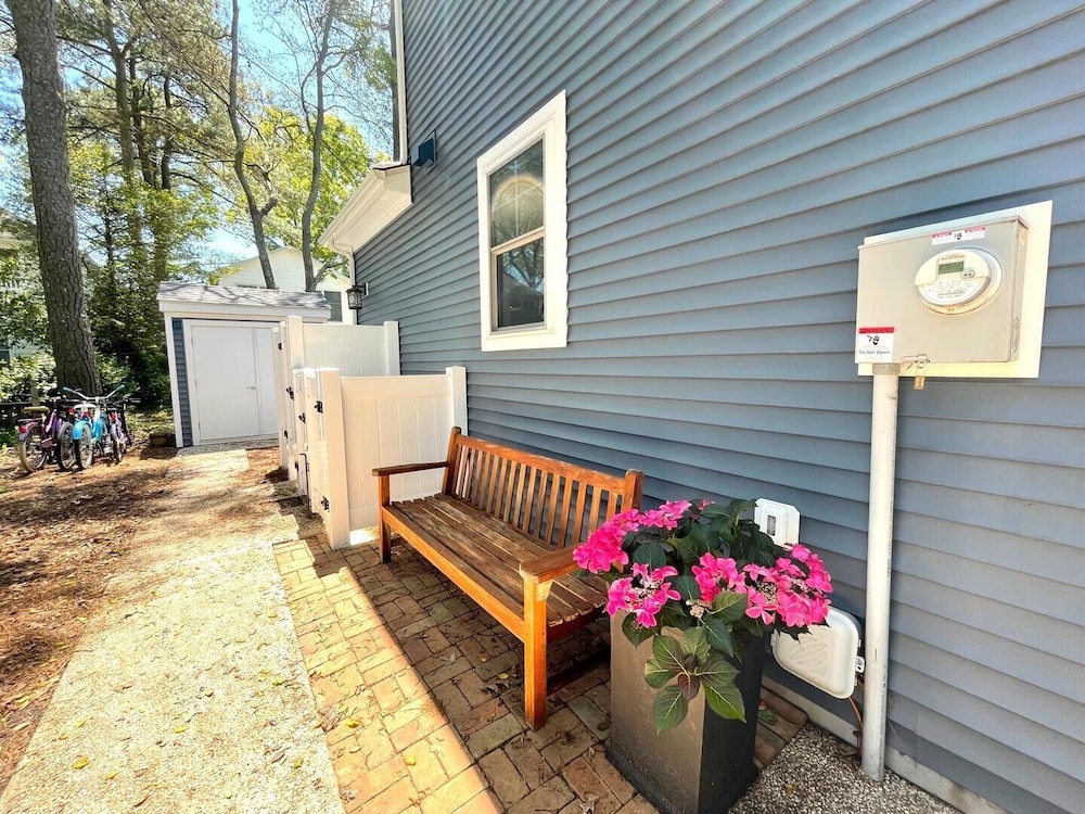 Laurel Street 114