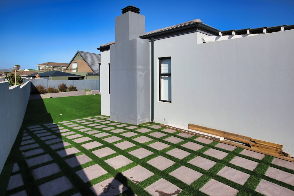Casa Be Langebaan 6-Sleeper