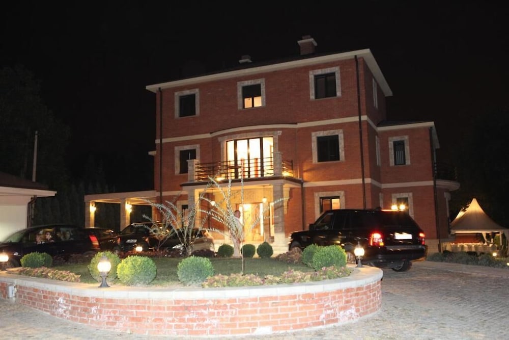 Belgrade Hills Villa and Suites