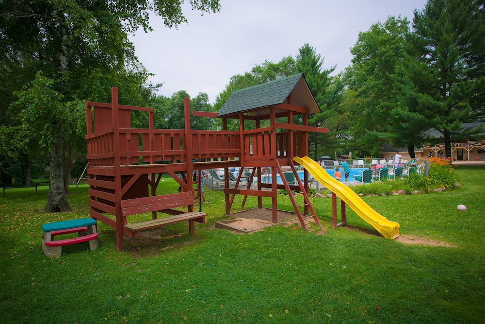 Birchcliff Resort