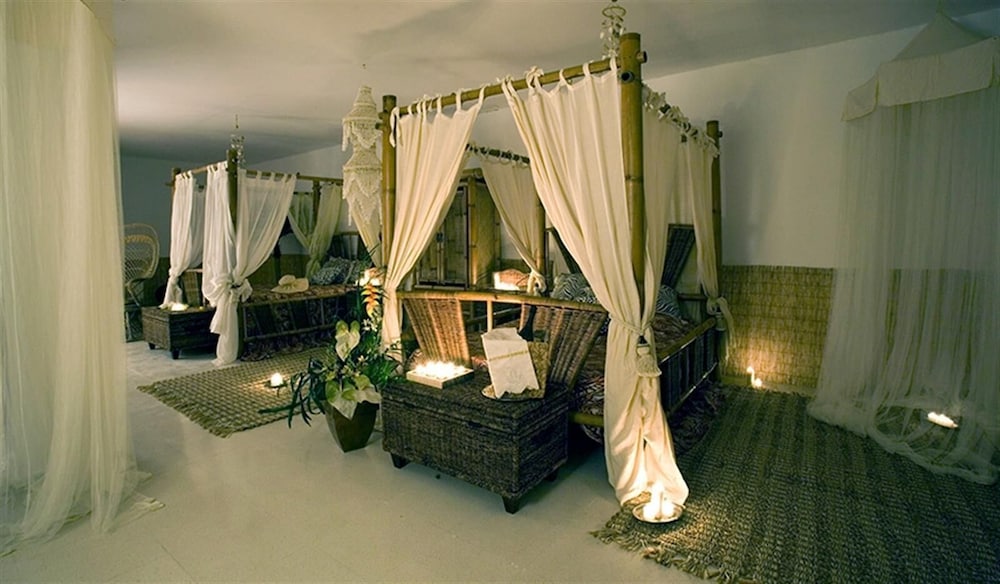 Unique Luxurious and Palacial Villa - Image 4