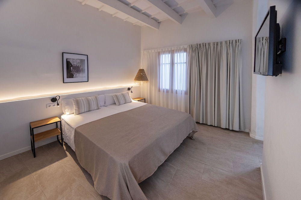 Ciutadella de Menorca Vacations - Hotel Tres Tocs - Property Image 24