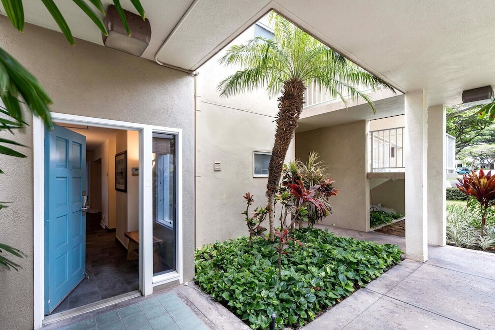 Concierge Included - Ground Floor - No Stairs & Lanai - Vrkcv