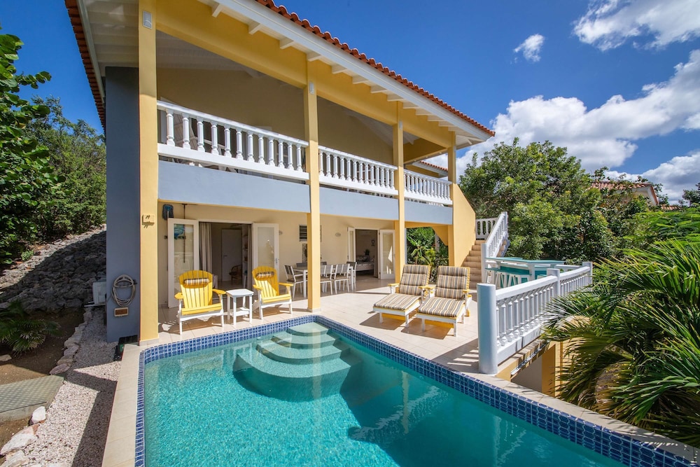 Tropical Twilight Haven Unwind in Style