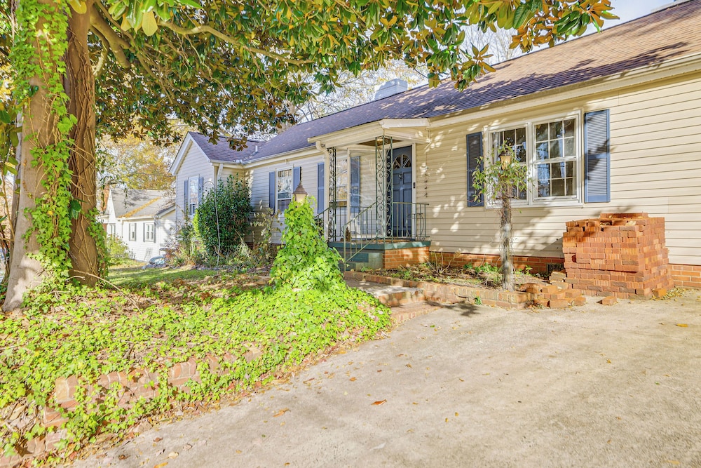 4 Mi to Dtwn: Home w/ Fire Pit in Greenville