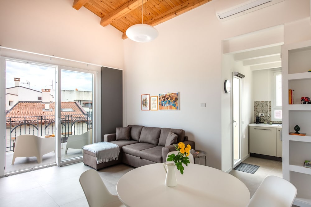 Suite Vucciria With Terrace by Wonderful Italy
