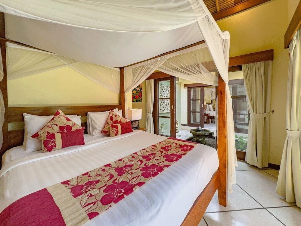 Luxury 4BR-Villa Santai-Central Seminyak