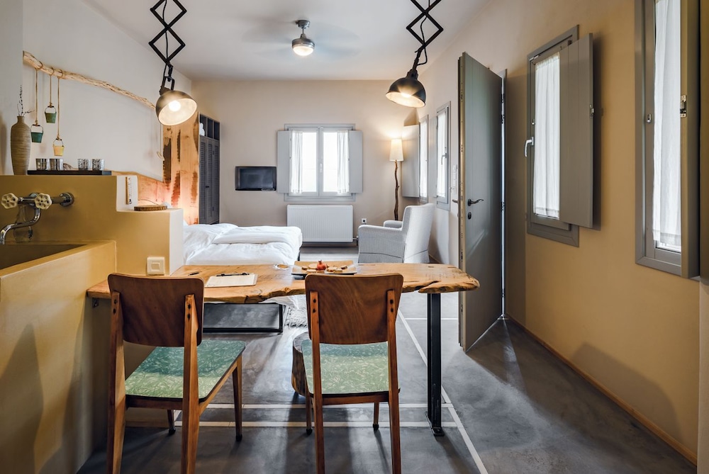Mazaraki Guesthouse