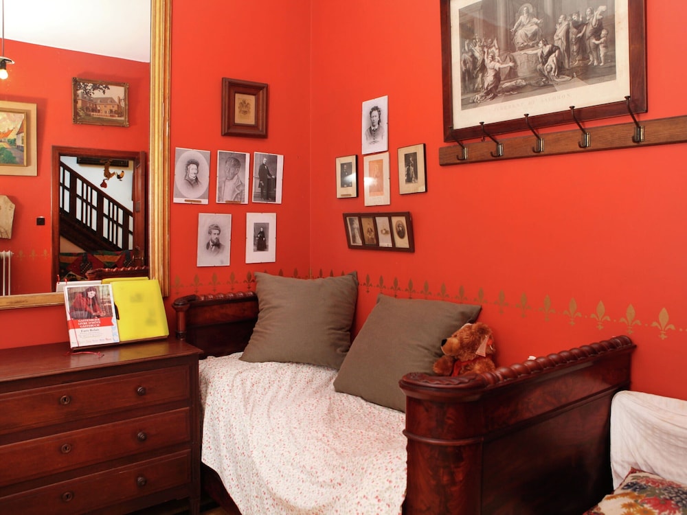 Spacious 11-bed Family Retreat