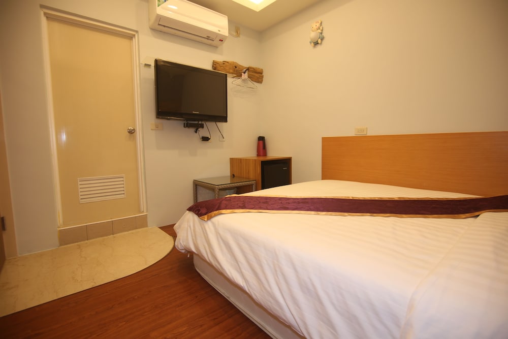 Water Front Hotel
