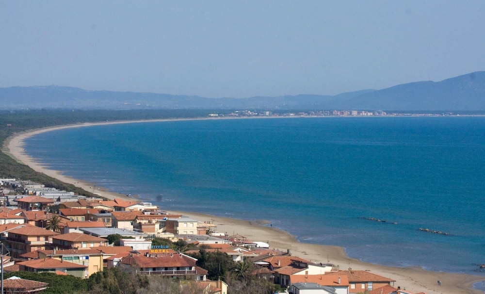 Private Cozy Apartment Argine view 3