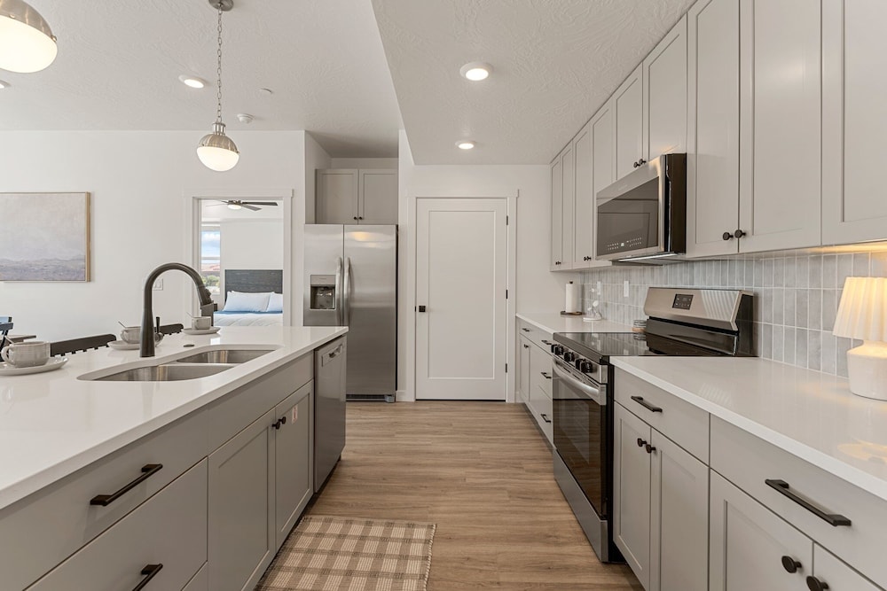 Comfort At Cliff Side 2 Bedroom Condo