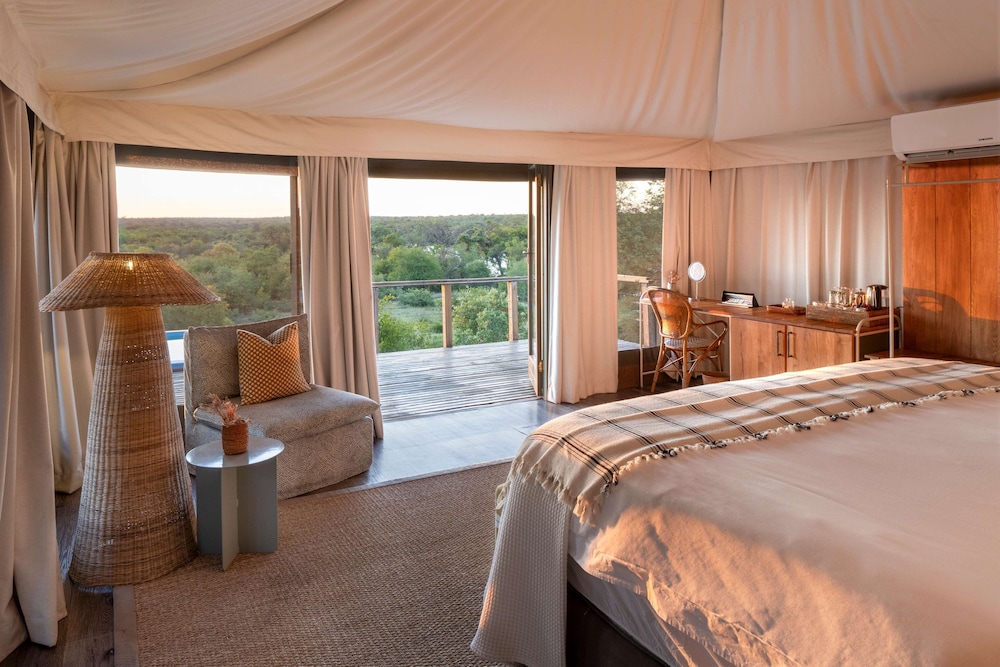 Simbavati Hilltop Lodge