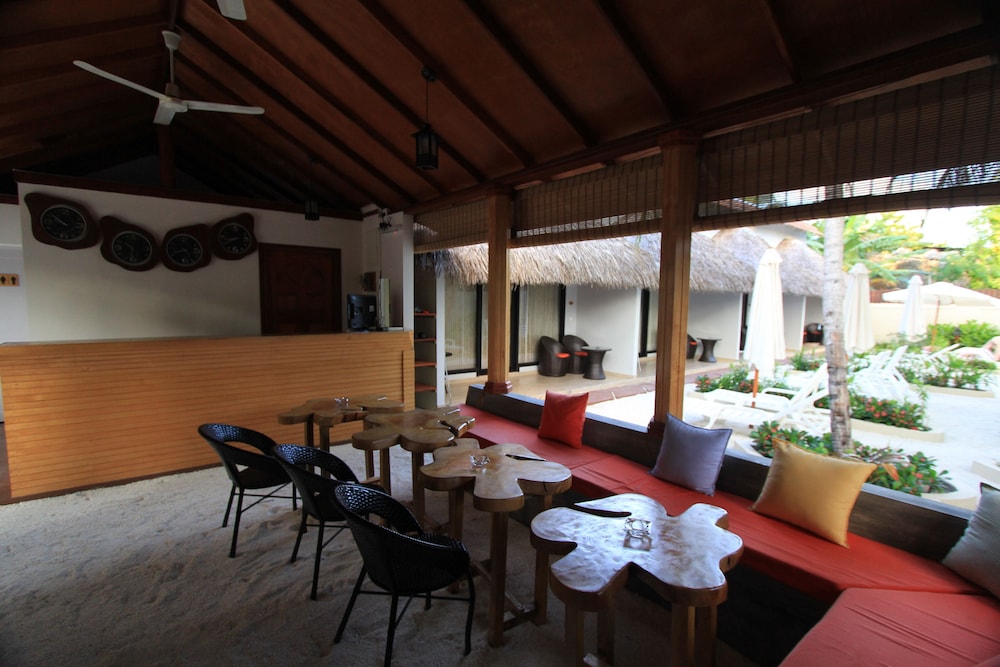 Local Island Inn