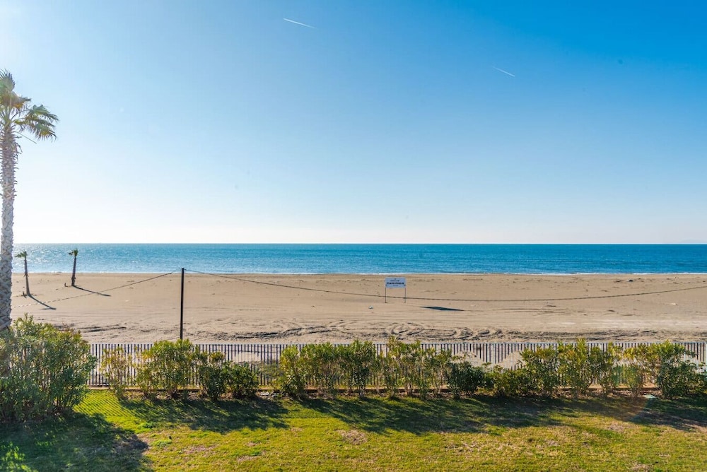 Coastal Haven Talea in Tale