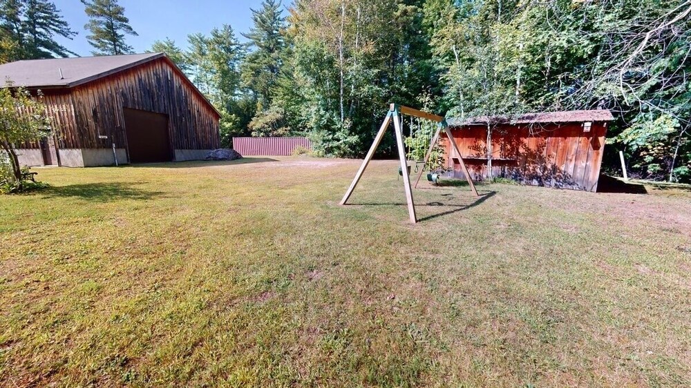 Whispering Pines 3 Bedroom Home view 3
