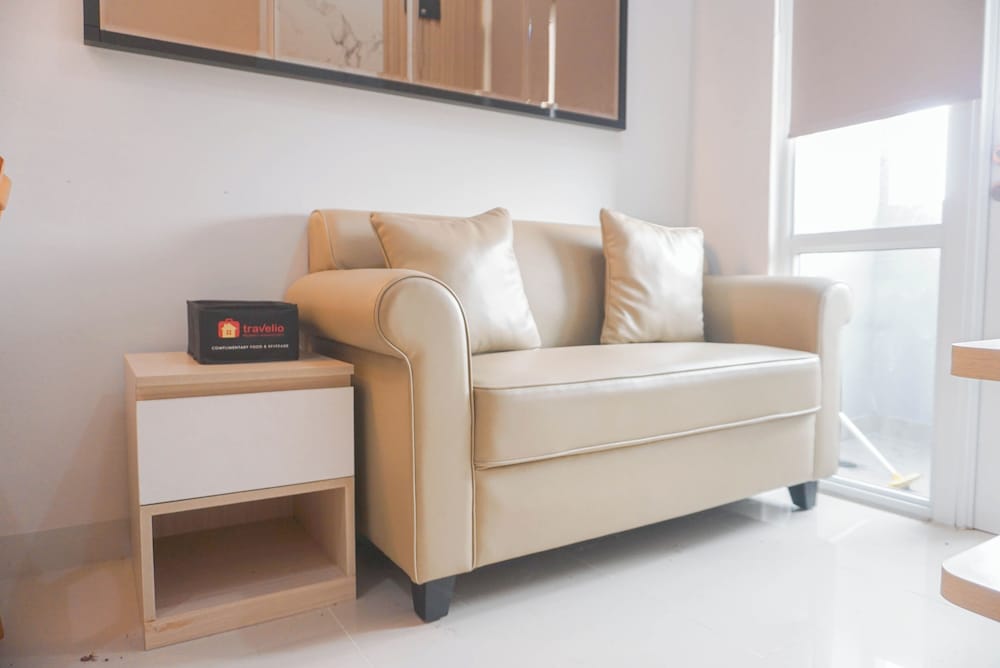 High Floor 1BR at Vasanta Innopark Apartment near MM2100 and Cibitung