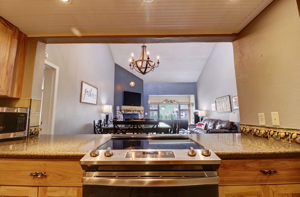 SkyRun Copper Mountain Resort Vacation Lodging