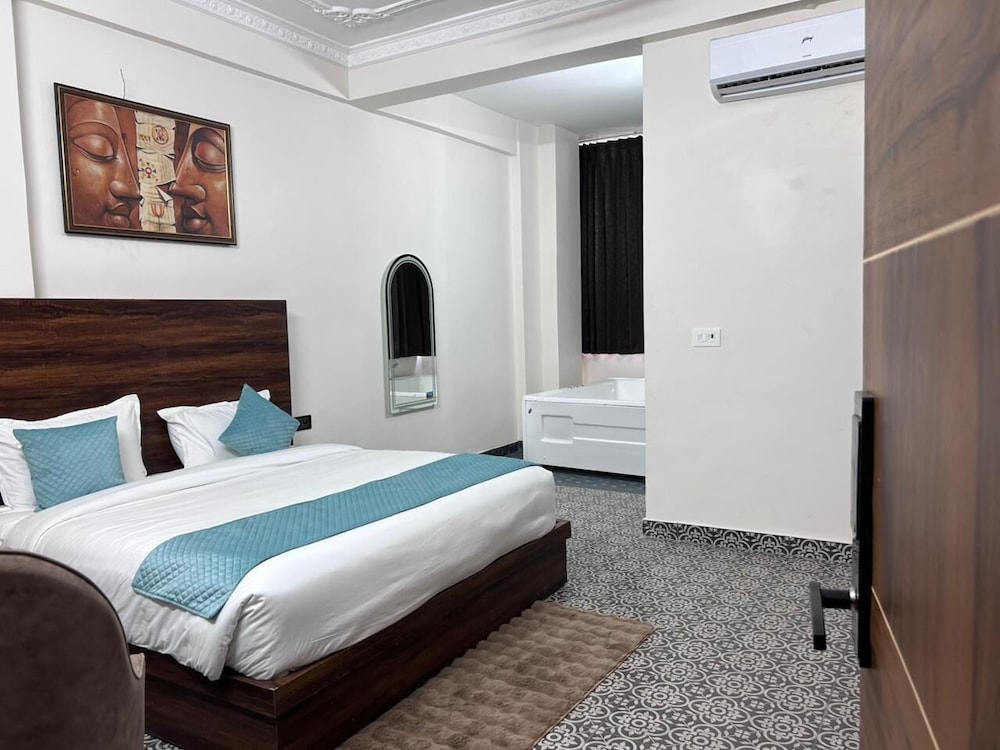 Abharam Retreats