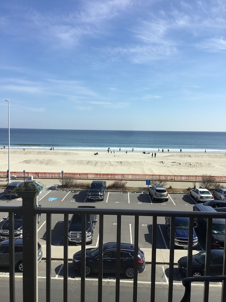 Sea Spray Condo - Property Image 65