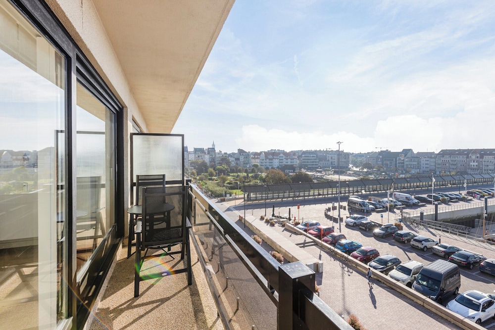 Apartment in Blankenberge Near Belgium Pier