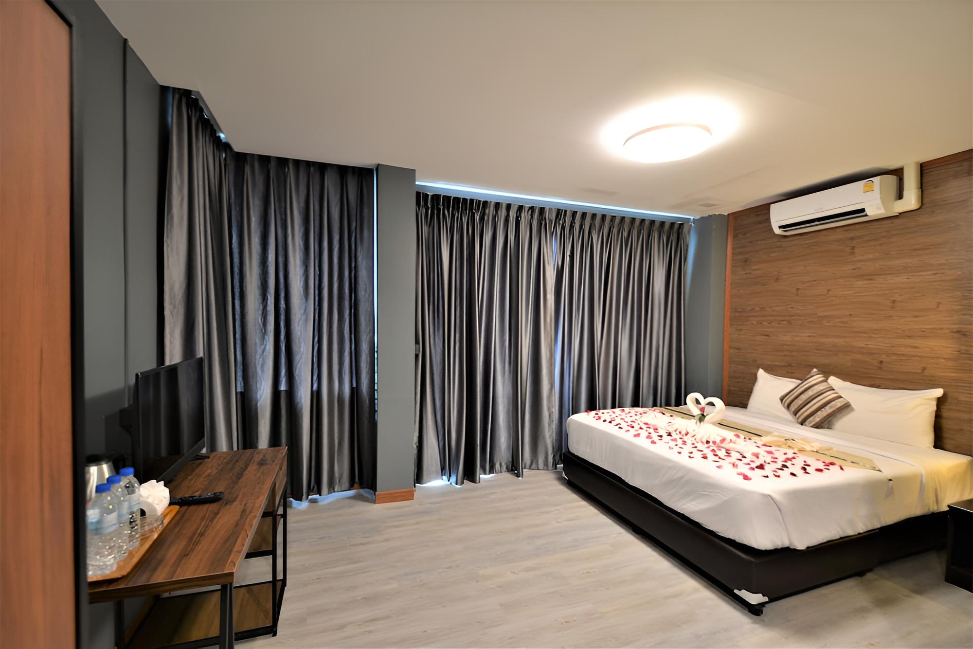 Lavender Hotel