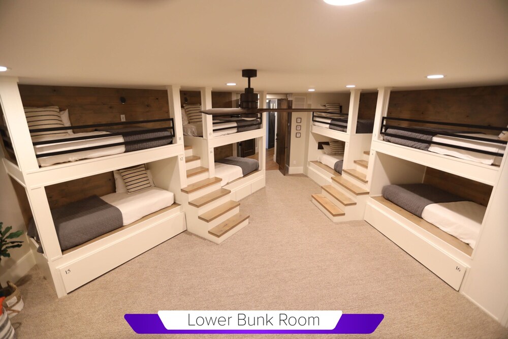 Glenn Haven Luxury Large Group Getaway Sleeps 60