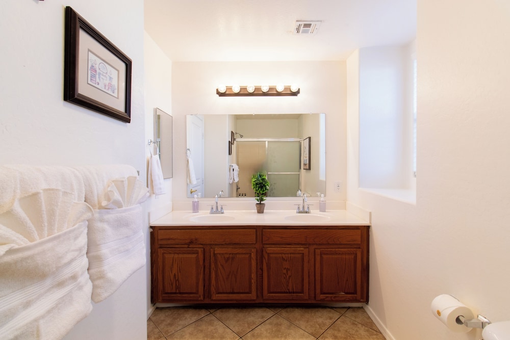 Casa Desert Willow 5BR Home & Pool