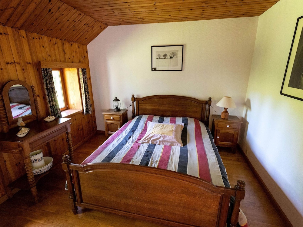 Beautiful Farmhouse in Sivry-rance With Garden