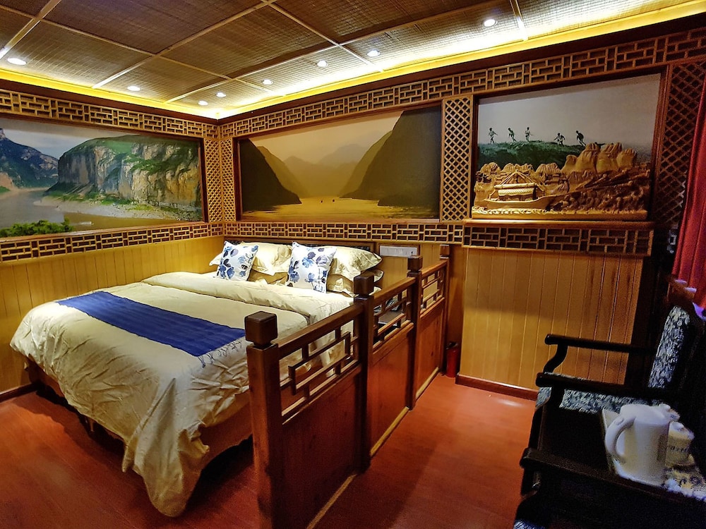 Yangshuo Li River Gallery Lodge