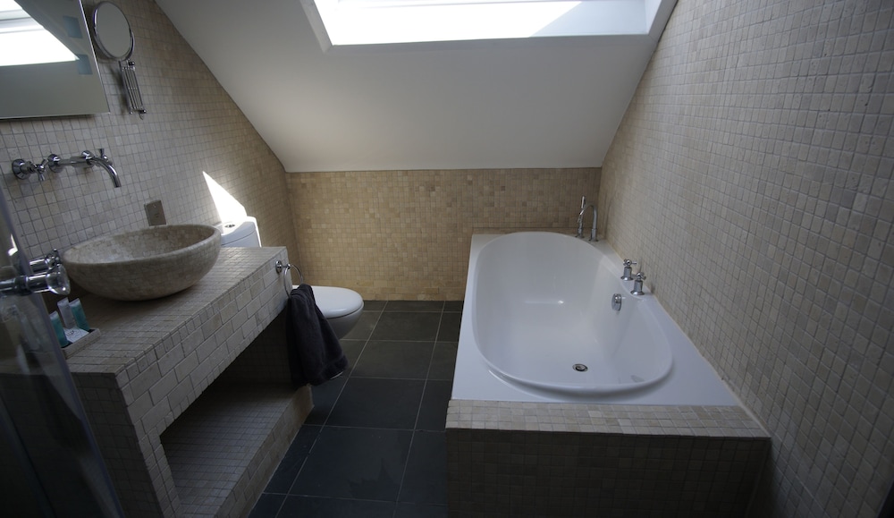 Toadhall Rooms