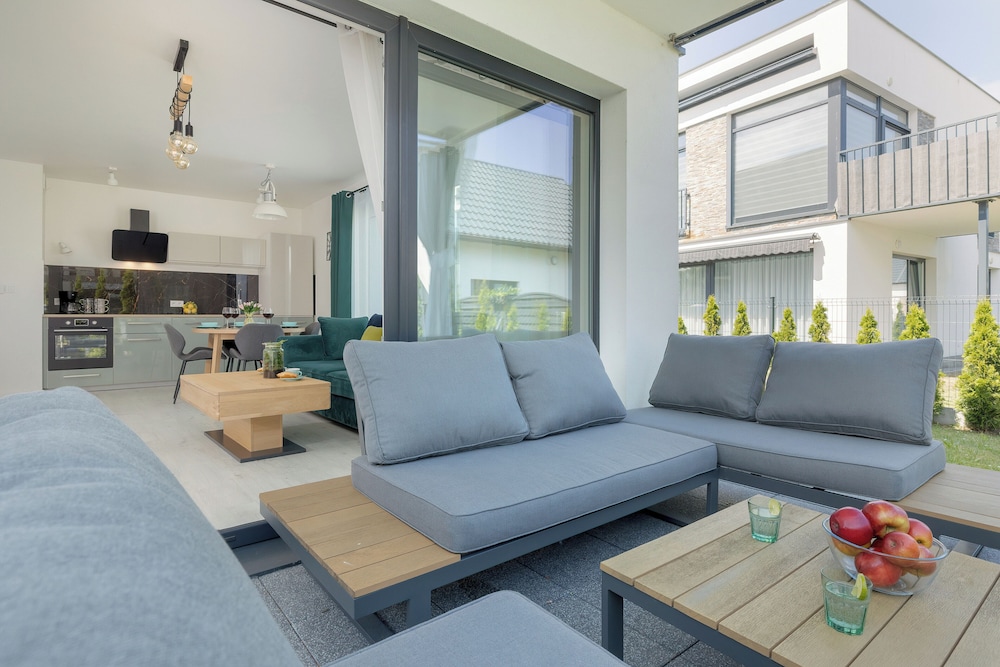 Paraiso Apartment With Pool by Renters view 4