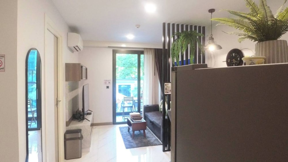 B307 - 1 Bedroom Condo Pool View Near Ao Nang Beach