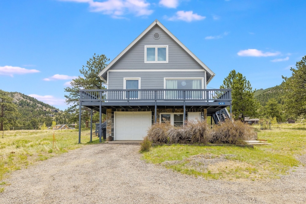 Grandma's Mountain Getaway - 3 Br Home