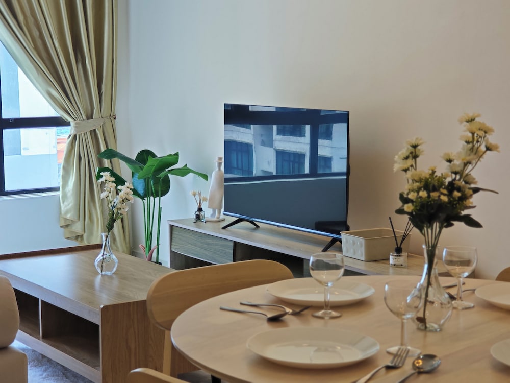 Kempas Dsummit Residences by Antlerzone