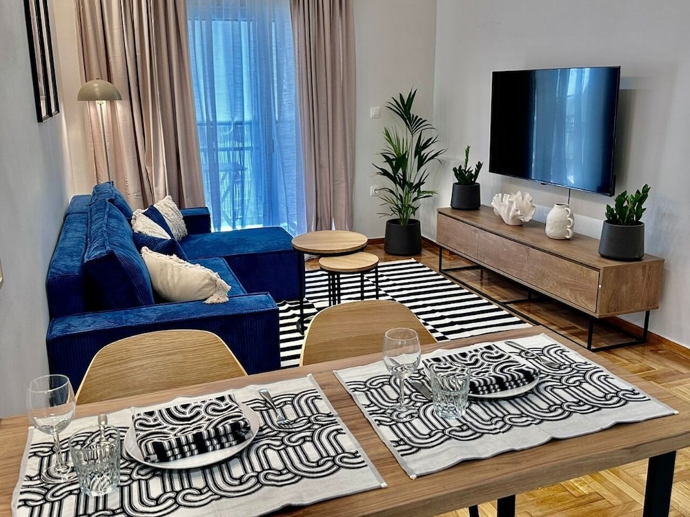 O&O GROUP -Classy Urban Haven Near Psyri