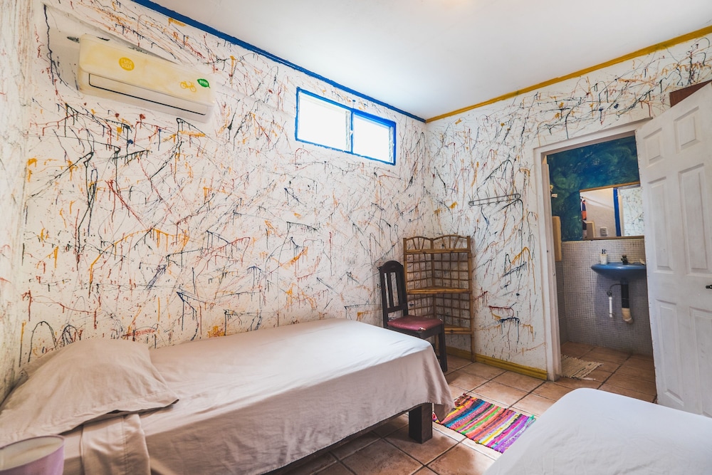Pura Vida Hostel