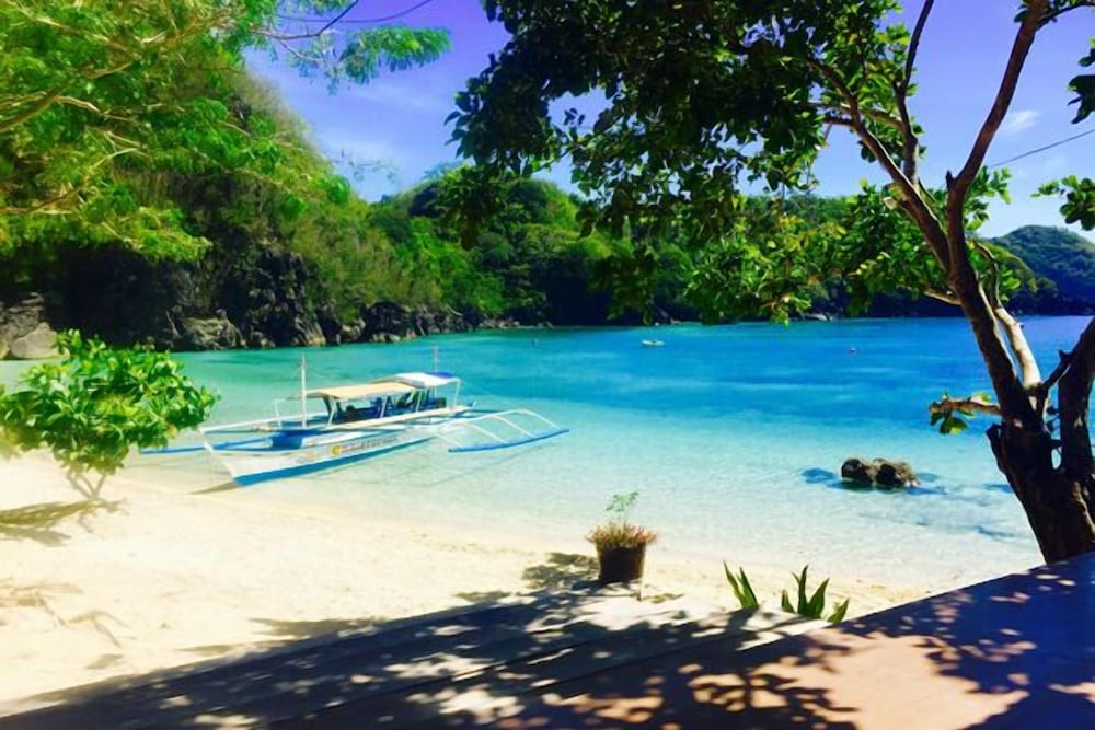 Tugawe Cove Resort