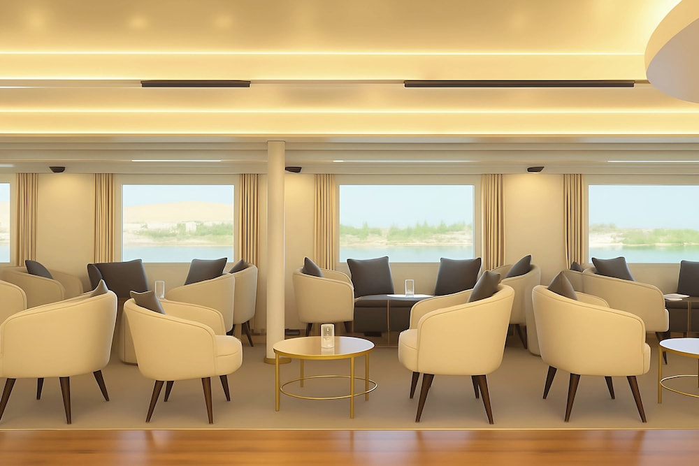 Nile Cruise Royal Queen 2 Every Wednesday from Aswan 3 nights and every Saturday from Luxor 4 nights