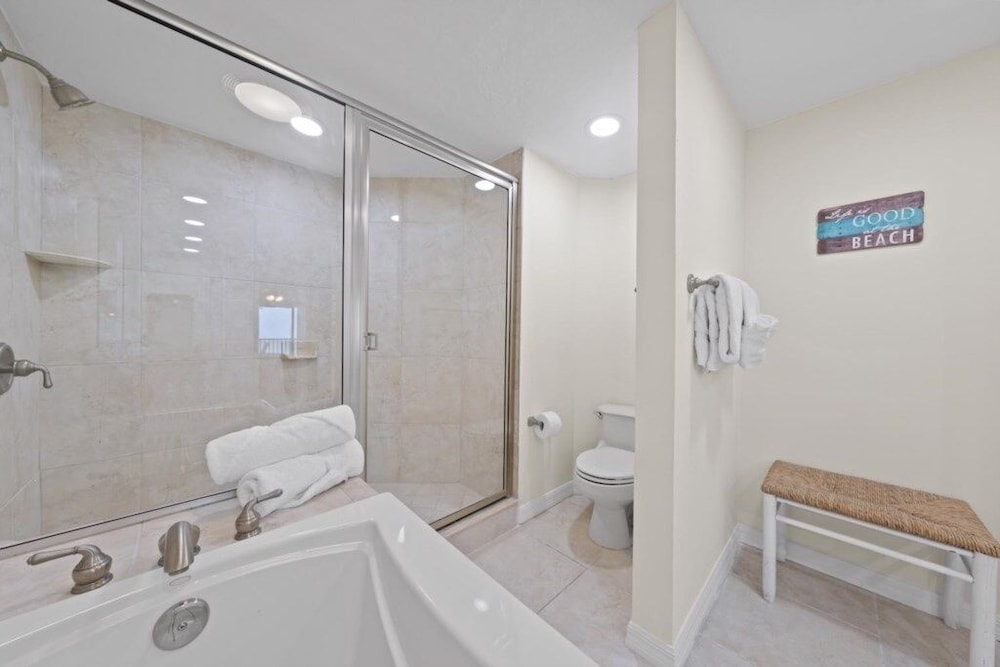 Pointe Santo A24 3 Bedroom Condo
